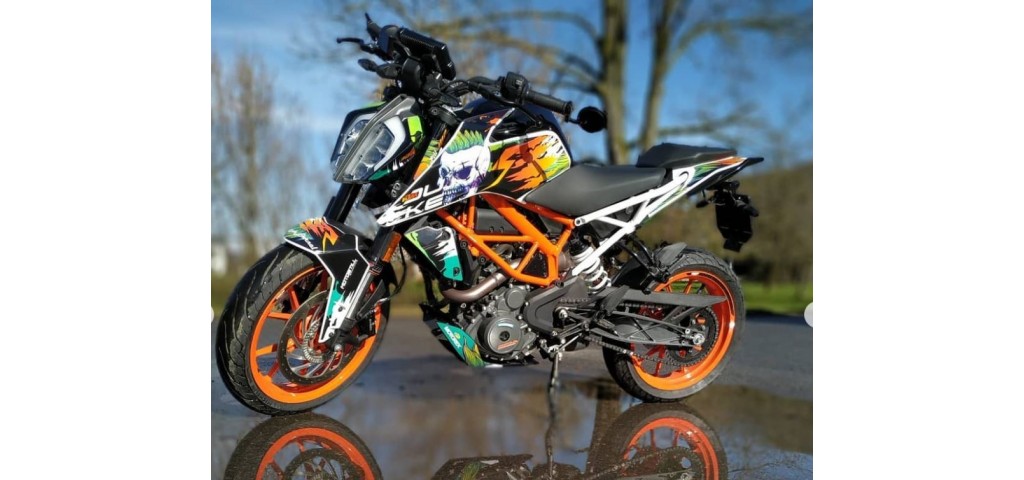 KTM DUKE 125-200-250-390 / 2017-2022 GRAPHIC STICKER SET - DECAL KIT 